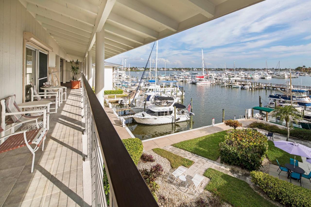 Cove On Bay Naples